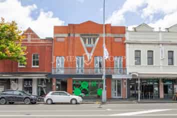 FUNCTIONAL PONSONBY OFFICE