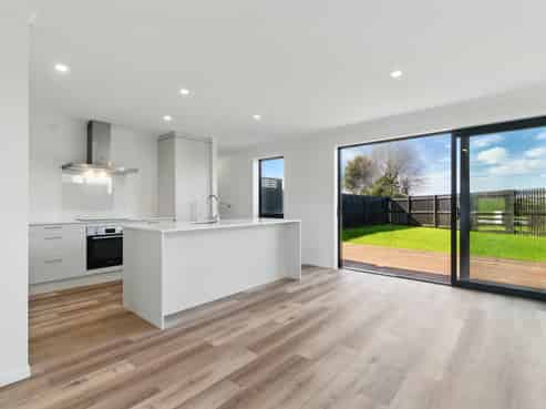 16 Keri Rua Road, Cambridge