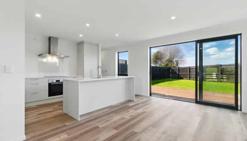 16 Keri Rua Road, Cambridge