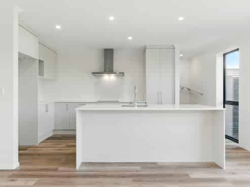 16 Keri Rua Road, Cambridge