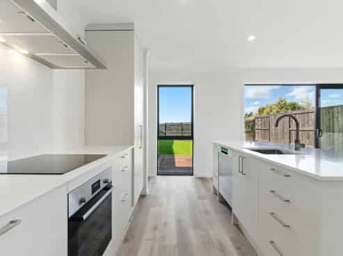 16 Keri Rua Road, Cambridge