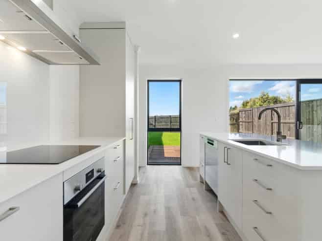 16 Keri Rua Road, Cambridge