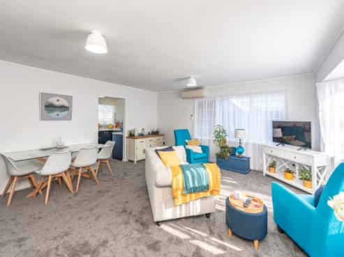 2/16B Cambridge Street, Gonville