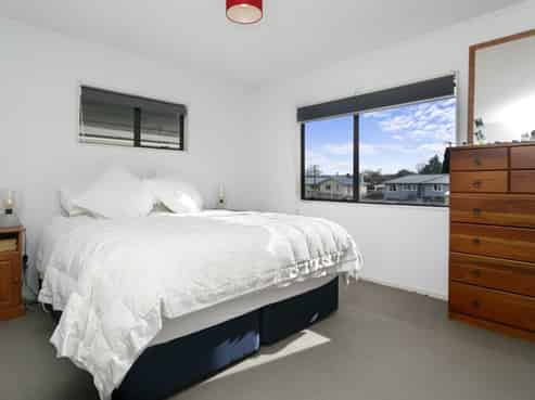 33 Tawa Street, Hilltop