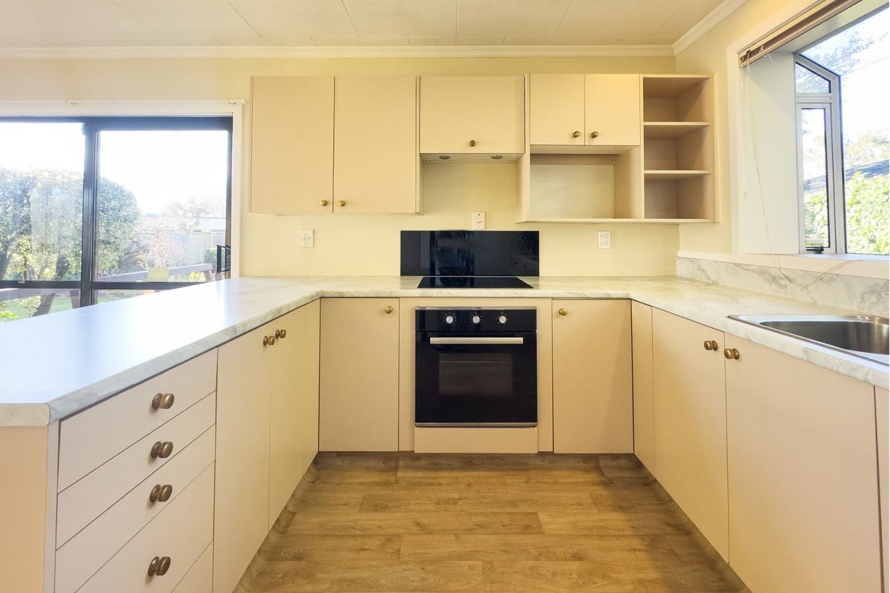 3-Bedroom Family Home in the Heart of Bishopdale Christchurch for Rent - Widok 3