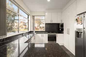 19 Pate Crescent, Favona