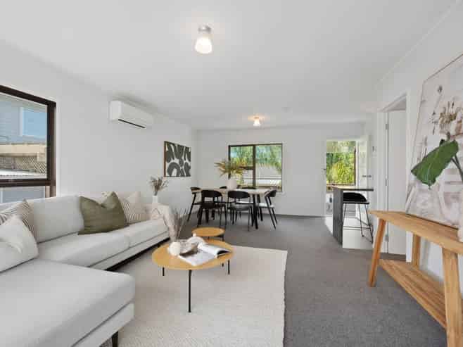 2/59 Norwood Road, Bayswater