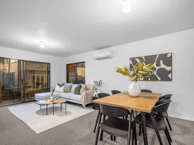 2/59 Norwood Road, Bayswater