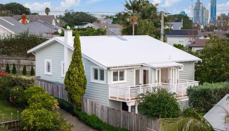 49A Glen Road, Devonport