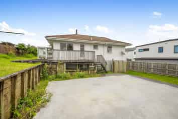 1A Glenbury Place, Massey