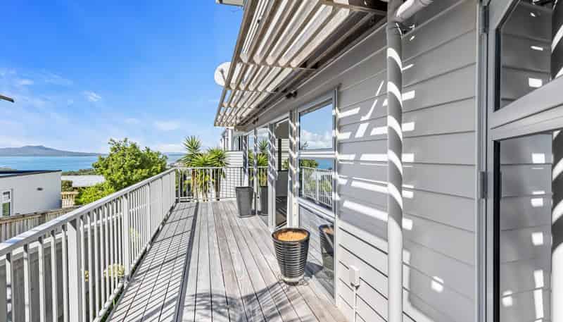 1/19 Seaview Road, Castor Bay
