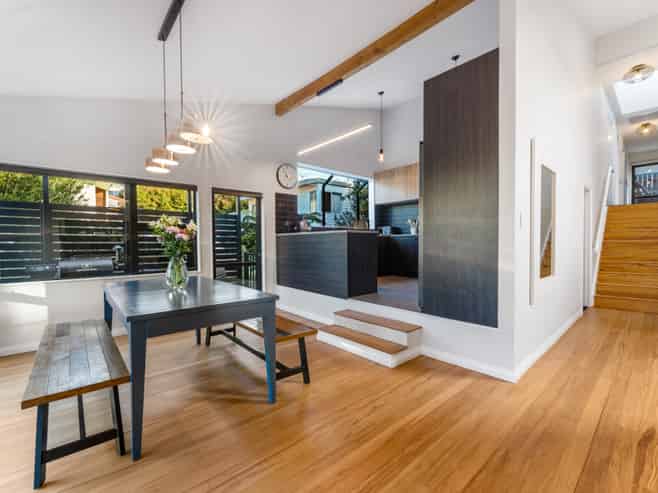 2/21 Aorangi Place, Birkenhead