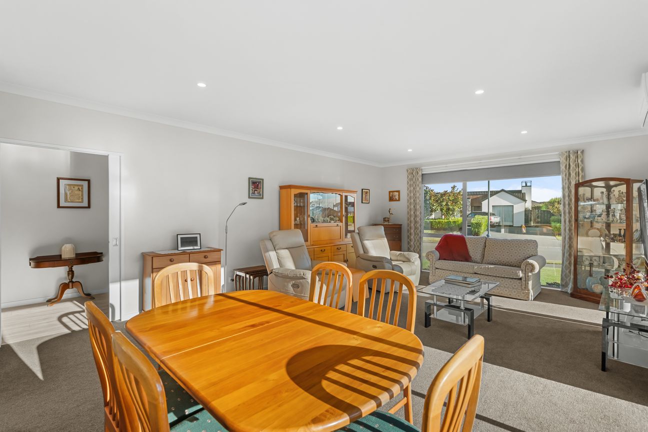 Quality Homes Like This Don't Last! - Aanzicht 4