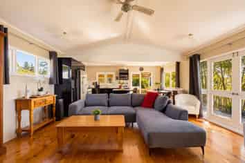 29 Cedar Terrace, Stanmore Bay