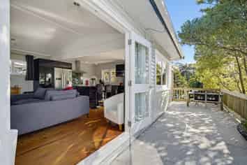 29 Cedar Terrace, Stanmore Bay