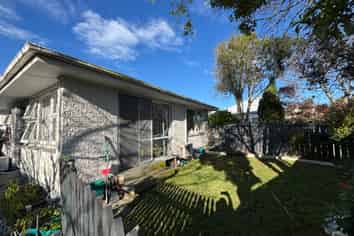 1/62 Barbour Street, Waltham