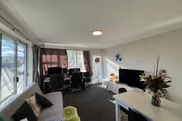 1/62 Barbour Street, Waltham