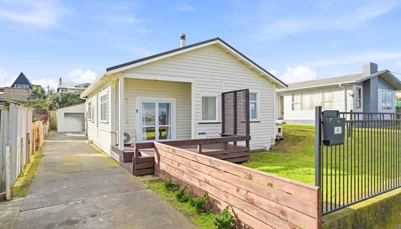 4 Tregenna Street , Castlecliff