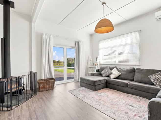 4 Tregenna Street , Castlecliff