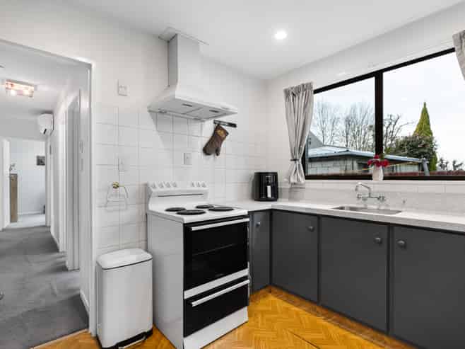 1/40B Chipping Lane, Redwood