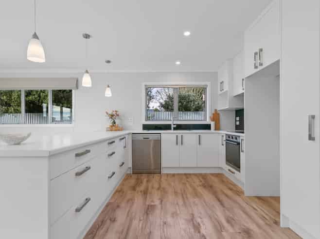 19-2 Kings Drive, Levin