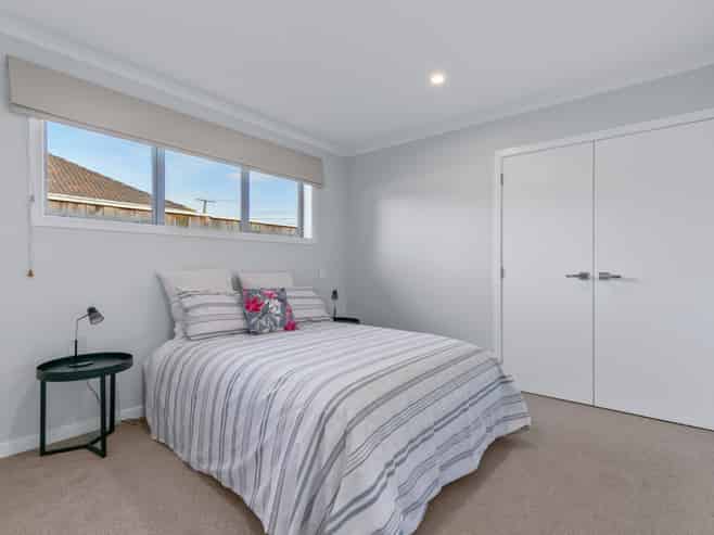 19-2 Kings Drive, Levin