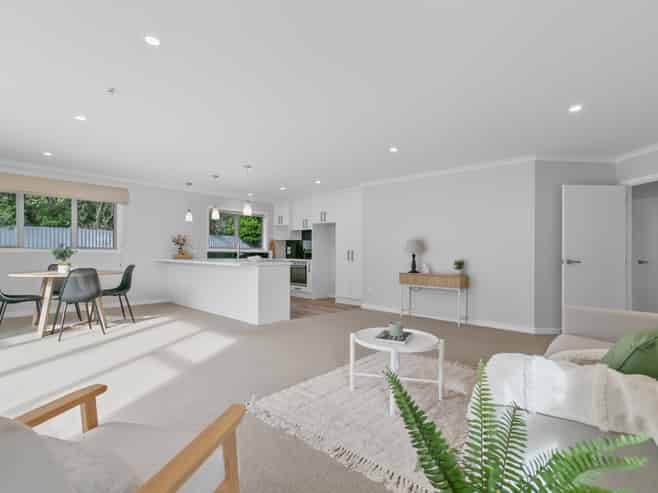 19-2 Kings Drive, Levin