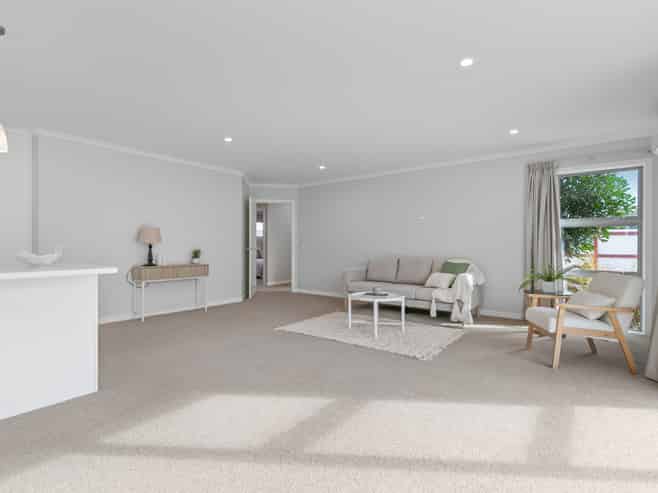19-2 Kings Drive, Levin