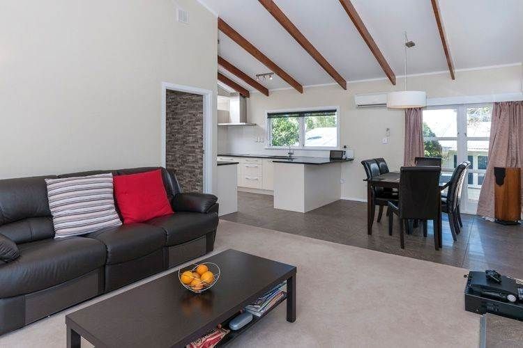 Newly Carpeted 3 Bedroom - Widok 2