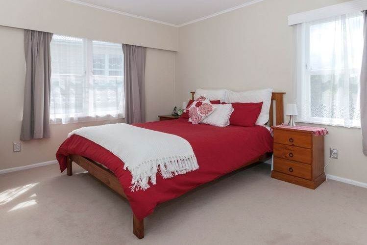 Newly Carpeted 3 Bedroom - Widok 6