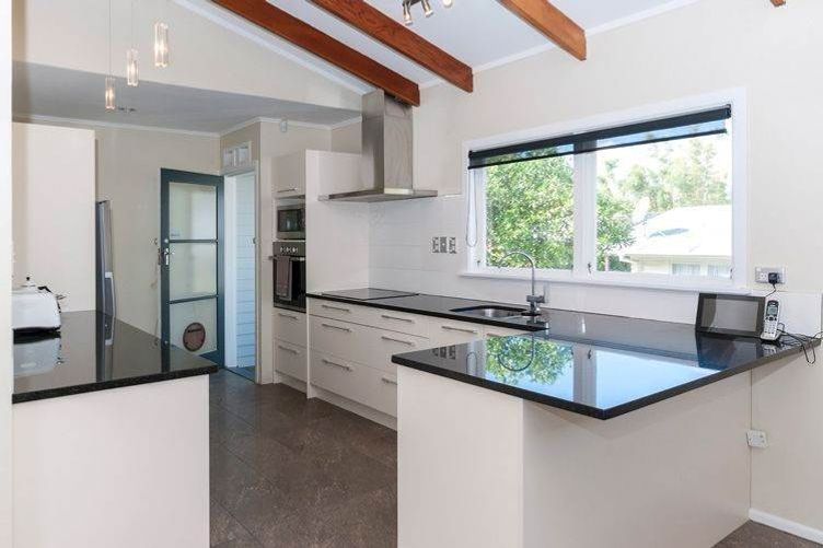 Newly Carpeted 3 Bedroom - Widok 3