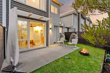 18 Taitonga Lane, Stanmore Bay