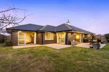 6 Radcot Drive, ROLLESTON
