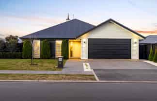 6 Radcot Drive, ROLLESTON