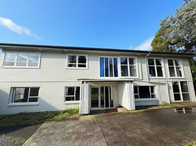 16 Helena Street, Massey