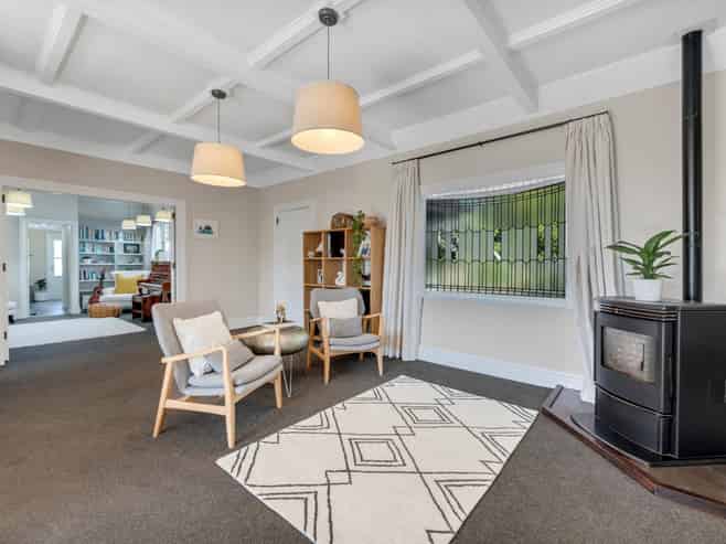 8  Julia Way, Beachlands