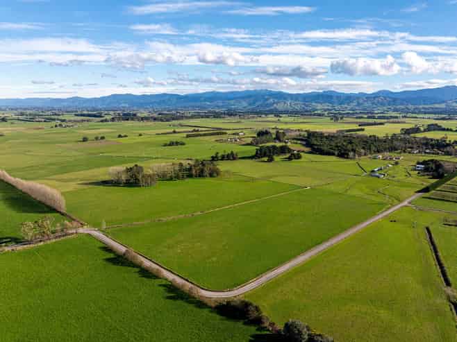 326 Cornwall Road, East Taratahi