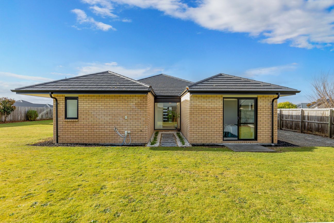 AUCTION BROUGHT FORWARD - Fler
