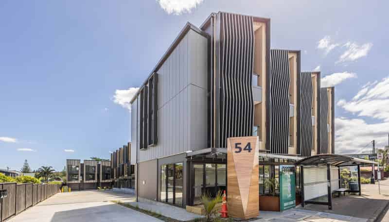 15/54 Taharoto Rd, Takapuna