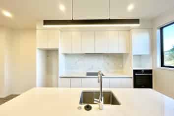 15/54 Taharoto Rd, Takapuna