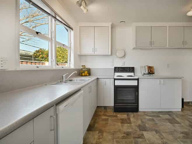 612 Ballantyne Street, Frimley