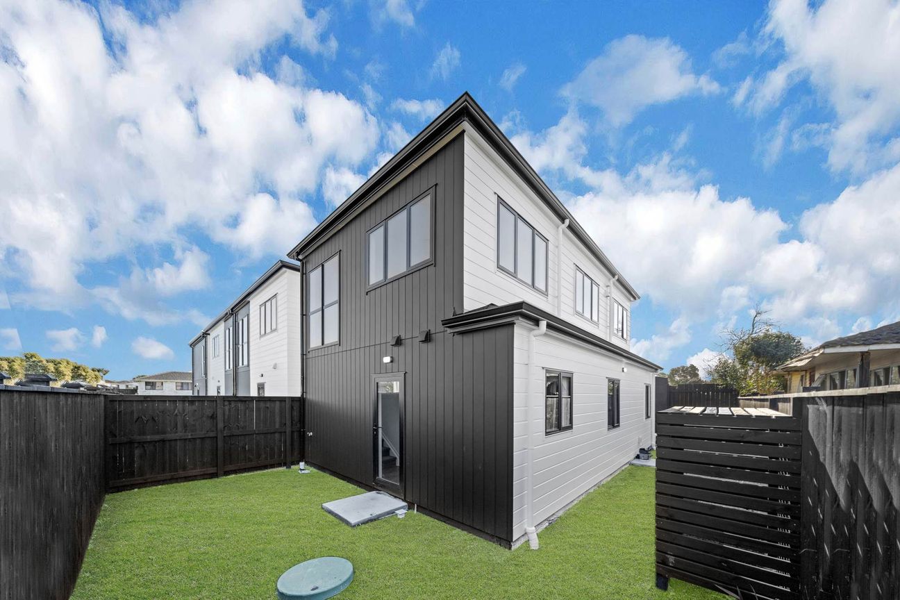 New 3 Bedroom Standalone Corner Site Home-Manurewa - Vista 5