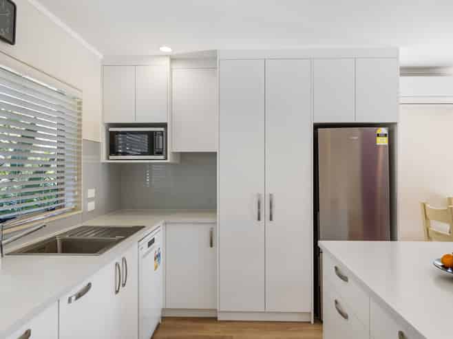 2 Elwarth Way, Ranui