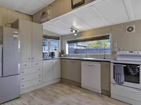 97B Park Terrace, Waikuku Beach