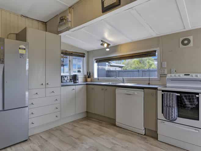 97B Park Terrace, Waikuku Beach