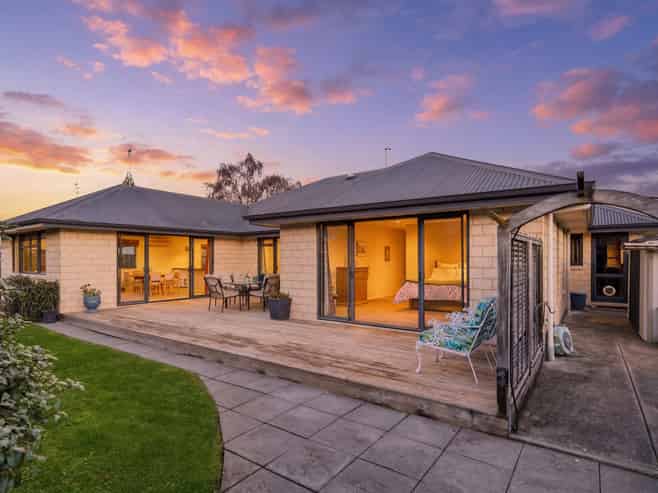 22 Fulton Street, Springlands