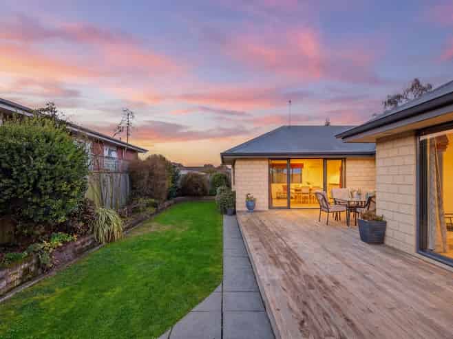 22 Fulton Street, Springlands
