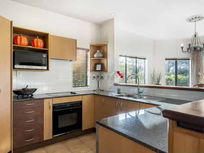 22/8 Tobago Place, Sunnynook