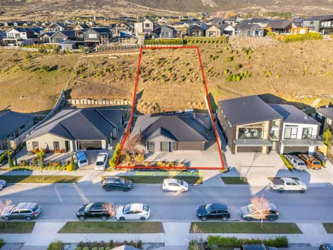 43 and 43A Muster Road, Jacks Point