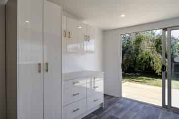 706A Williams Street, Mahora